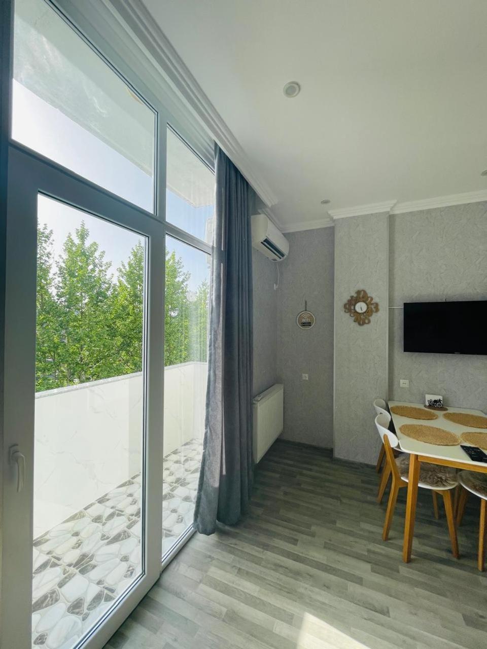 Kate'S New Cozy Apartment คูทายสิ ภายนอก รูปภาพ